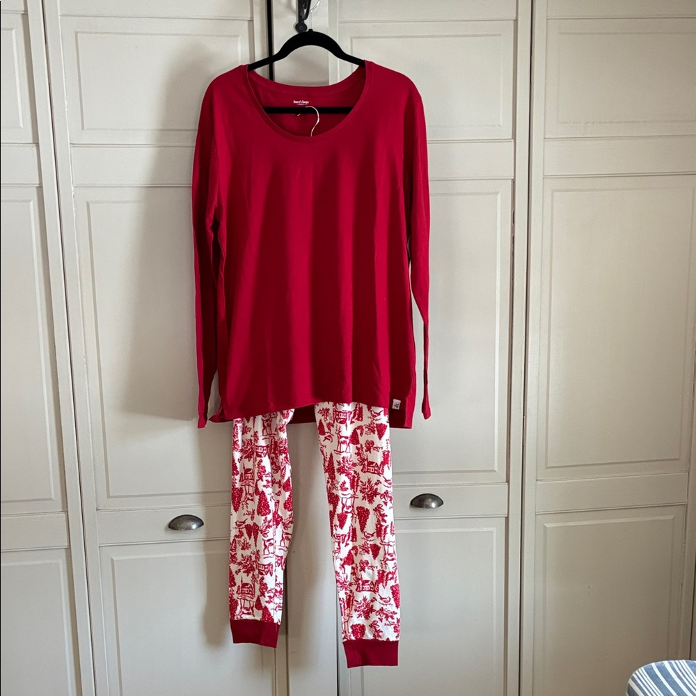 Burt's Bees Family Jammies Adult XL Red with White Patterned Pants NWT
